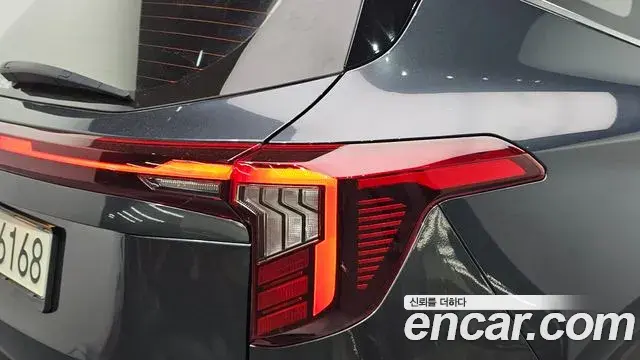 Kia Seltos 2024 — Şəkil 25/31