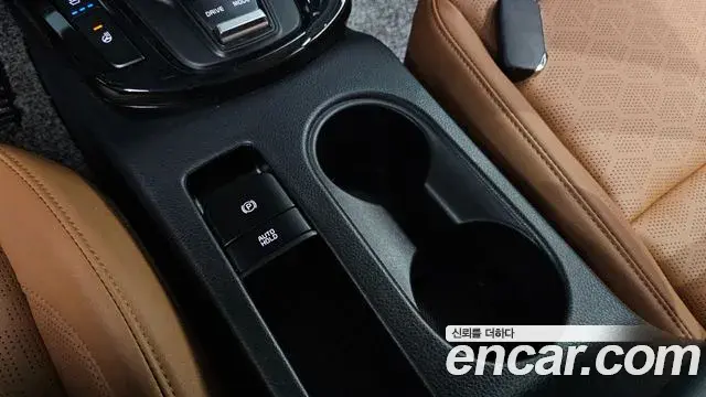 Kia Seltos 2024 — Şəkil 2/31