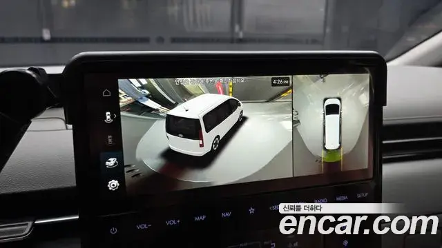 Hyundai Staria 2021 — ფოტო 33/33