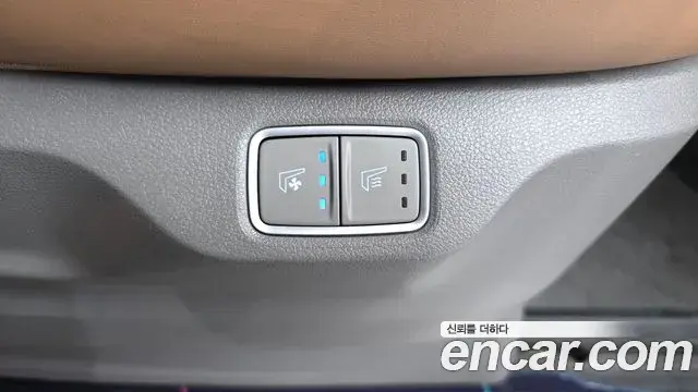 Hyundai Staria 2021 — ფოტო 9/33
