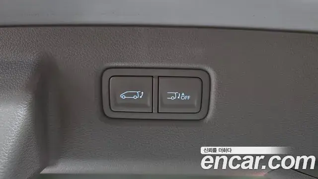 Hyundai Staria 2021 — ფოტო 19/33