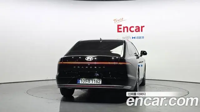 Hyundai Grandeur Hybrid 2023 — ფოტო 4/31