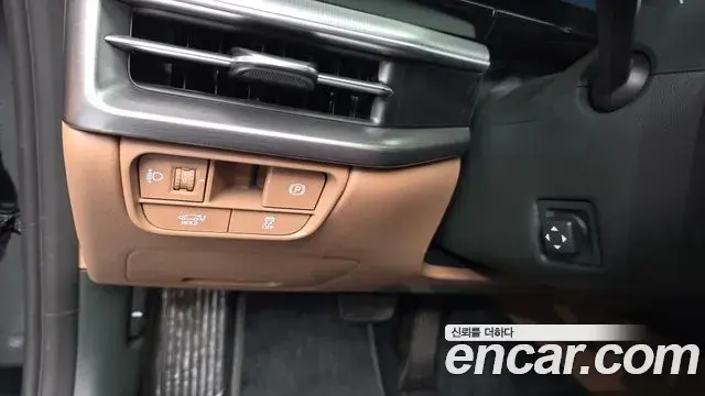 Hyundai Grandeur Hybrid 2023 — ფოტო 22/31