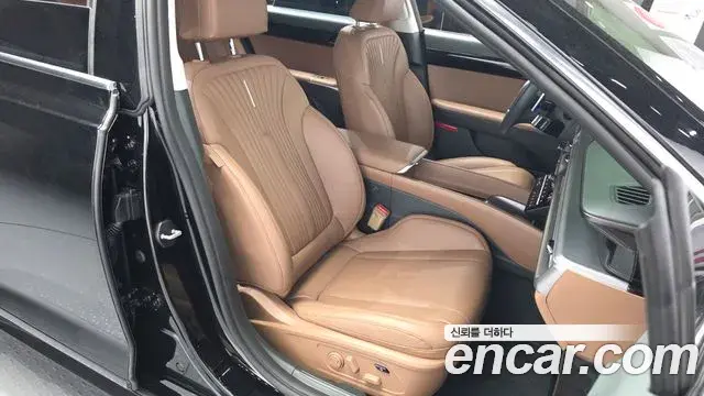 Hyundai Grandeur Hybrid 2023 — ფოტო 15/31