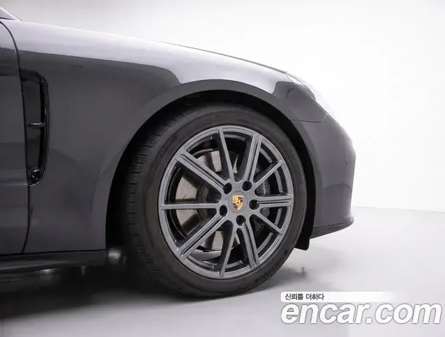 Porsche Panamera 2025 — Photo 16/20