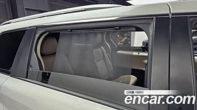 Toyota Sienna 2021 — ფოტო 20/36