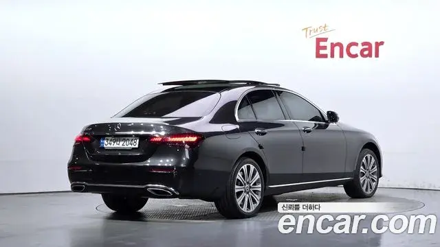 Mercedes-Benz E-Class 2021 — Şəkil 16/32