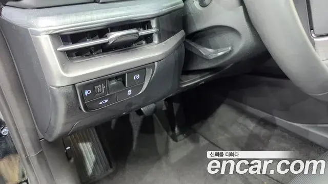 Hyundai Grandeur 2023 — Фото 17/20