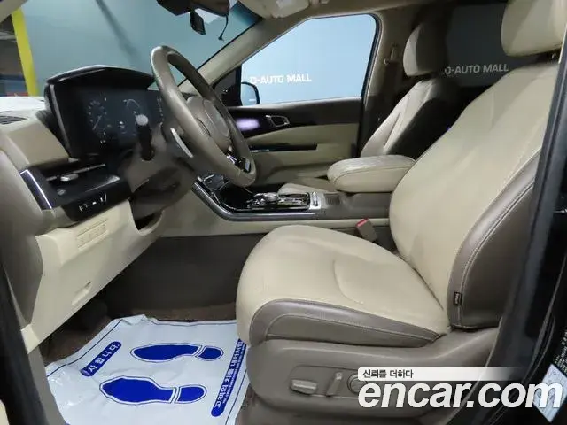 Kia Carnival 2023 — Şəkil 12/20