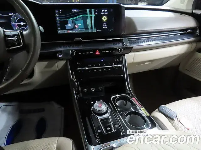 Kia Carnival 2023 — Şəkil 8/20