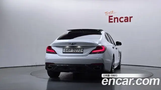 Genesis G70 2019 — Photo 6/20