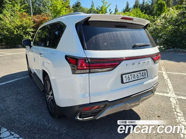 Lexus LX 2025 — ფოტო 17/20