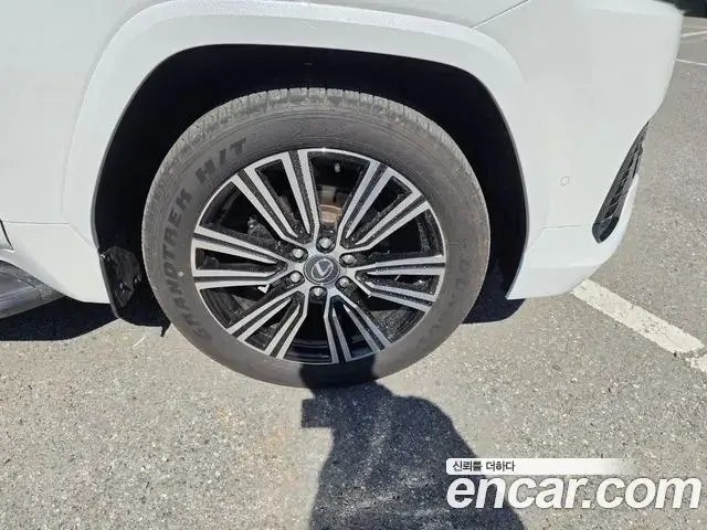 Lexus LX 2025 — ფოტო 6/20