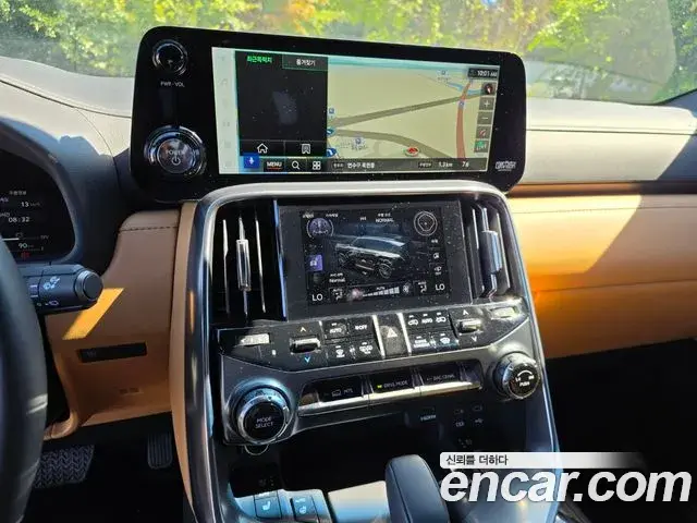 Lexus LX 2025 — ფოტო 7/20