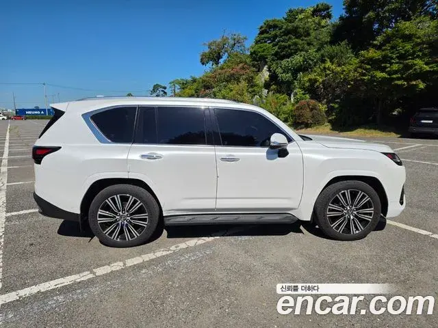 Lexus LX 2025 — ფოტო 12/20