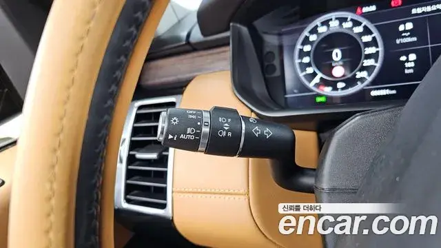 Land Rover Discovery 5 2020 — ფოტო 33/37