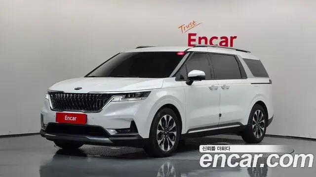 Kia Carnival 2020 — Photo 1/20