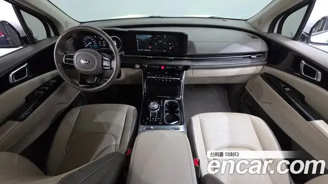 Kia Carnival 2020 — Photo 7/20