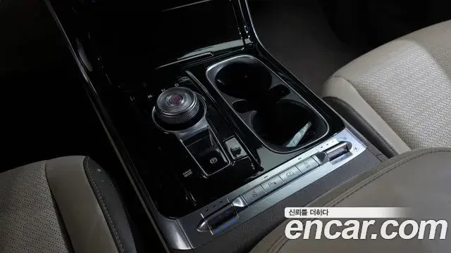 Kia Carnival 2020 — Photo 9/20