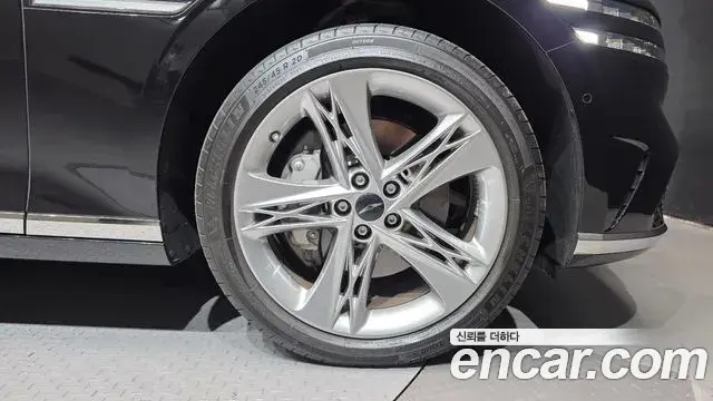 Genesis G90 2024 — Photo 26/34