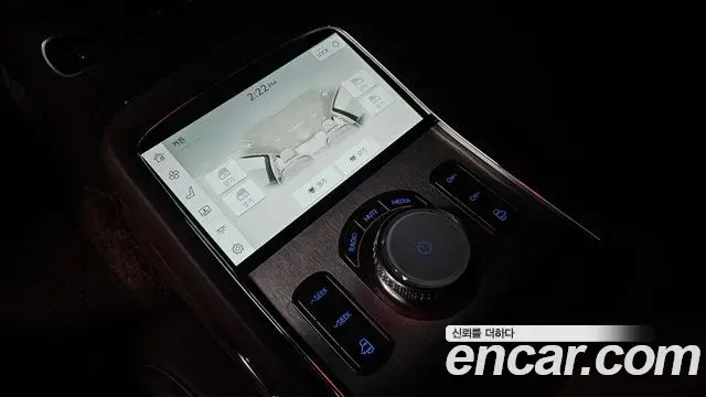Genesis G90 2024 — Photo 23/34