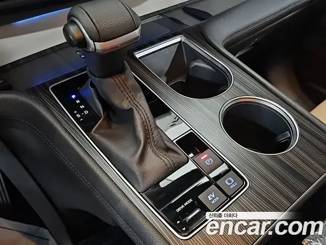 Toyota Sienna 2023 — Photo 20/20