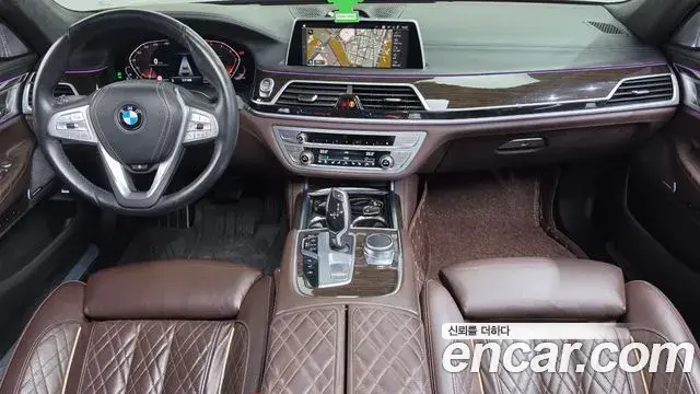 BMW 7 Series 2022 — ფოტო 12/20