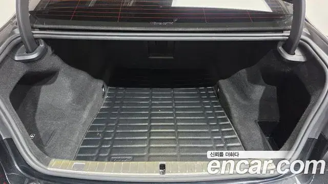 BMW 7 Series 2022 — ფოტო 11/20