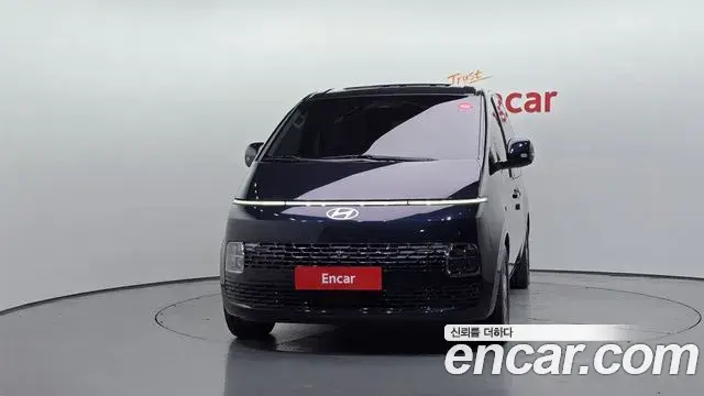 Hyundai Staria 2024 — Фото 3/20