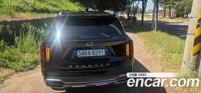 Kia Sorento 2021 — Фото 2/20