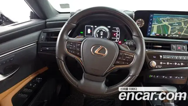 Lexus ES300h 2022 — Şəkil 11/37