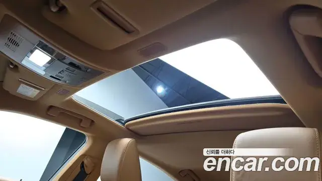 Lexus ES300h 2022 — Şəkil 31/37