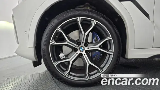 BMW X6 2021 — Photo 3/33