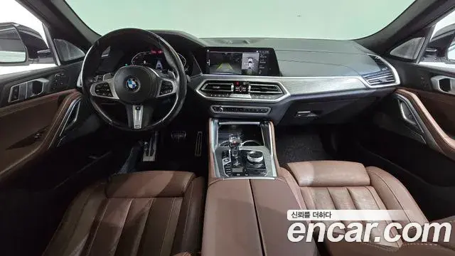 BMW X6 2021 — Photo 9/33