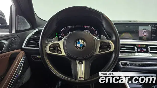 BMW X6 2021 — Photo 13/33