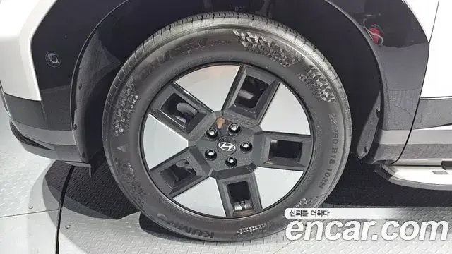 Hyundai Santa Fe 2024 — Şəkil 25/31