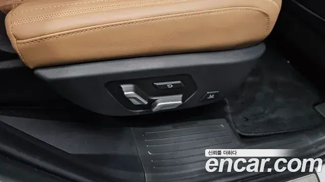Hyundai Santa Fe 2024 — Şəkil 3/31