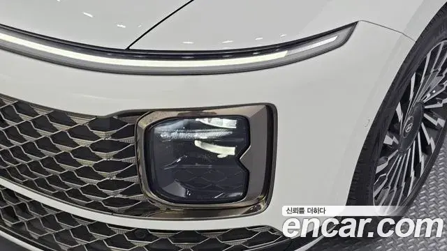 Hyundai Grandeur Hybrid 2023 — ფოტო 21/31