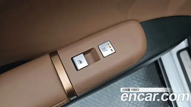 Hyundai Grandeur Hybrid 2023 — ფოტო 27/31