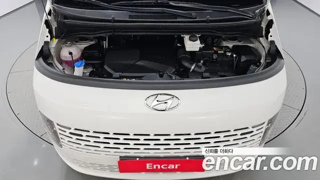 Hyundai Staria 2023 — Фото 6/20
