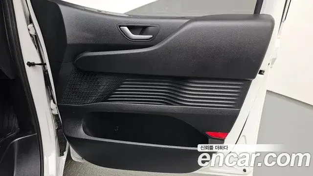 Hyundai Staria 2023 — Şəkil 14/31