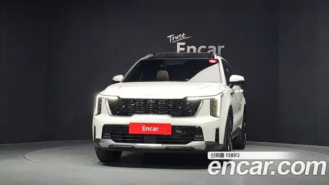 Kia Sorento 2023 — Фото 3/20