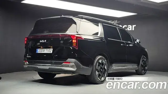 Kia Carnival 2025 — Фото 2/20