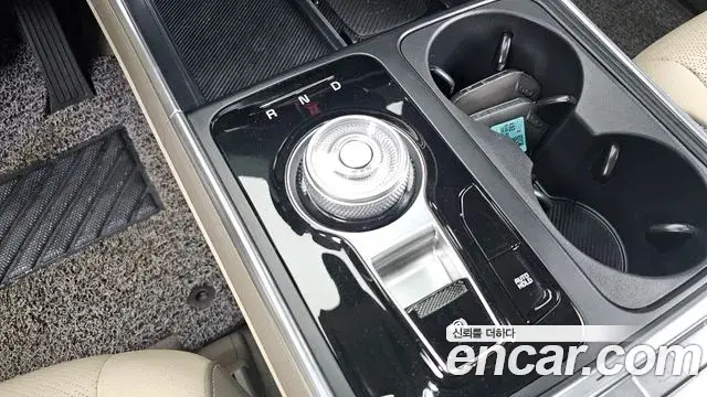 Kia Carnival 2025 — Фото 9/20