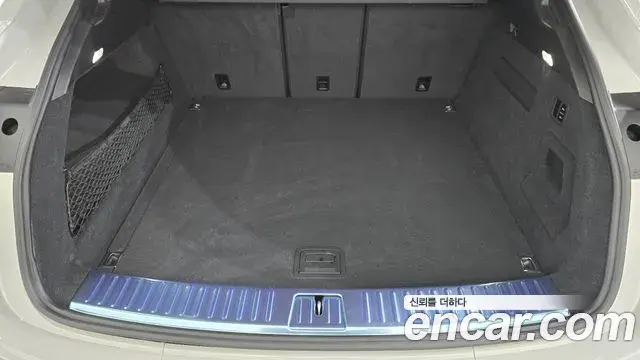 Porsche Cayenne 2022 — Photo 3/30