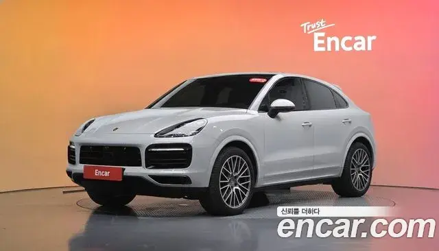 Porsche Cayenne 2022 — Photo 27/30