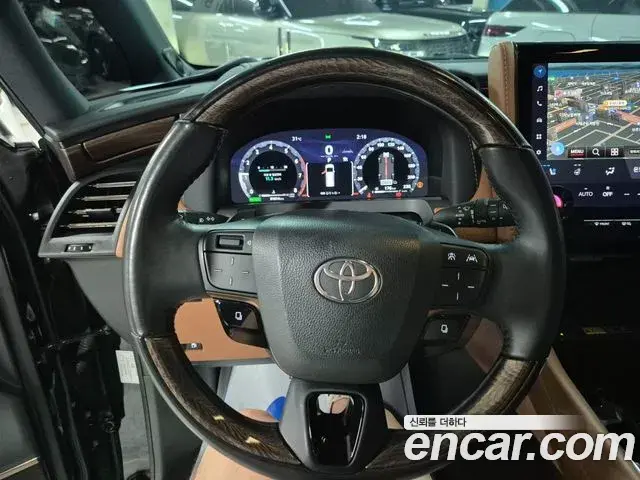 Toyota Alphard 2023 — Şəkil 15/20