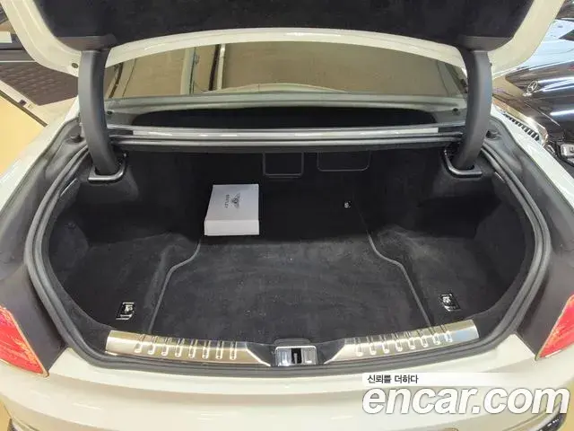 Bentley Flying Spur 2022 — Şəkil 9/20