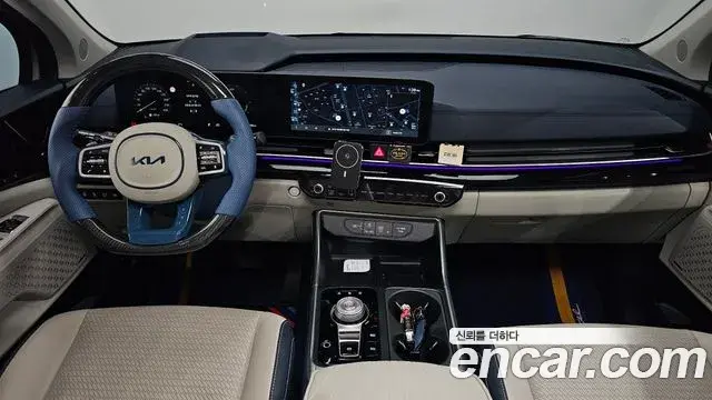 Kia Carnival 2024 — Photo 14/20