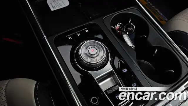 Kia Carnival 2024 — Photo 16/20